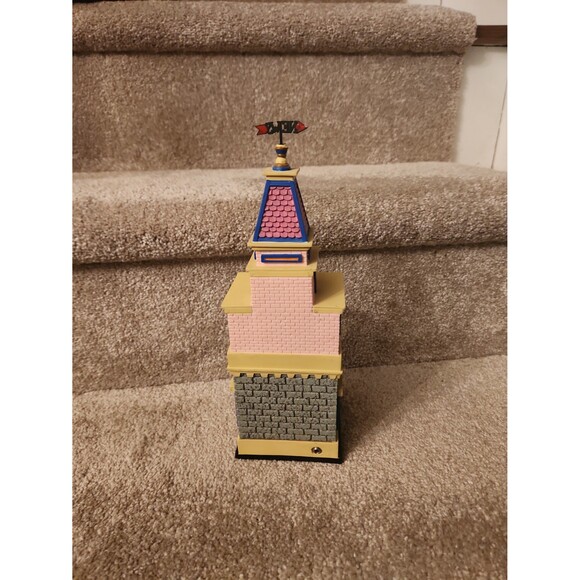 Department 56 Monopoly Collab 140 St. Charles Place "Newsstand Daily" Building - Picture 9 of 9